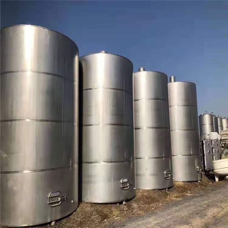 山东出售二手不锈钢储罐 厂家定做全新储水罐 大型水箱