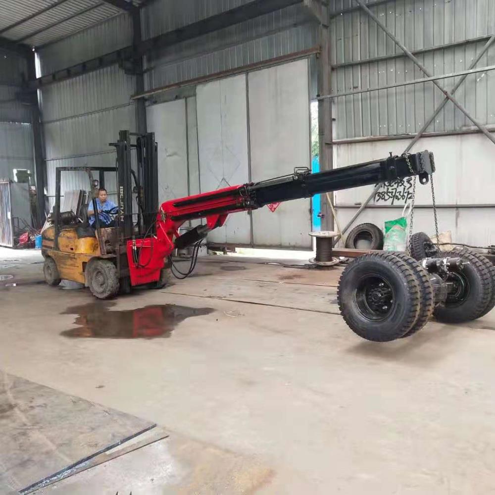 吊叉车吊车叉车飞臂吊车越野叉车尾吊车