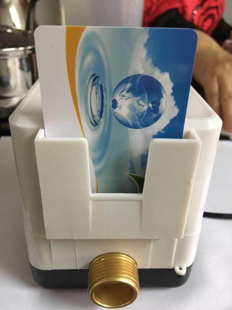 深圳澡堂水控器 IC卡水控機 一表多卡控水機 熱水管理系統