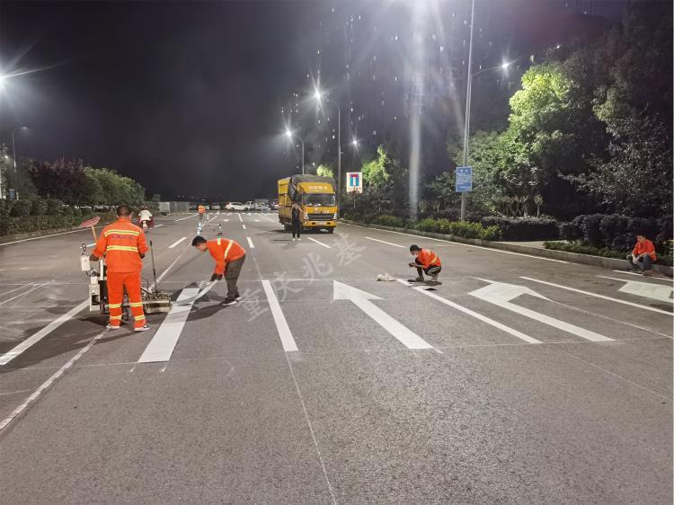 重慶園區(qū)道路標(biāo)線施工 重慶道路劃線公司