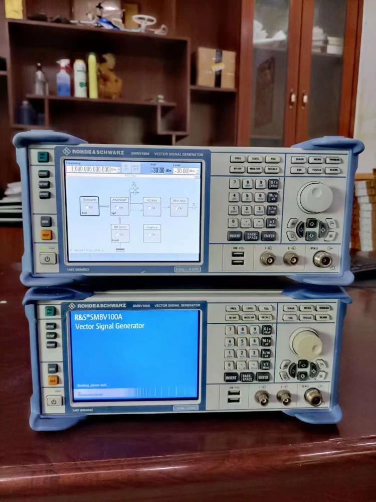 回收二手罗德与施瓦茨 SMBV100A  信号源