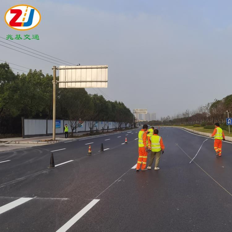 重慶江津工廠劃線 車間庫房畫線 馬路熱熔標(biāo)線施工公司