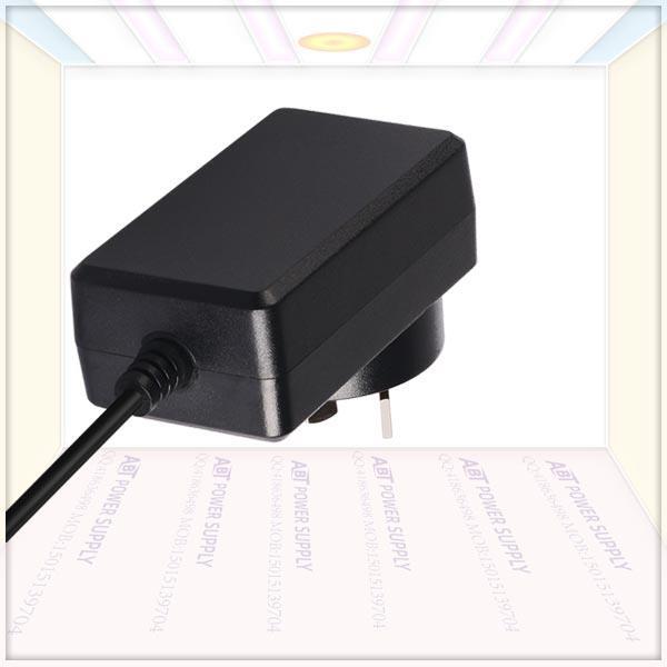 多国高品质12V1.电源适配器