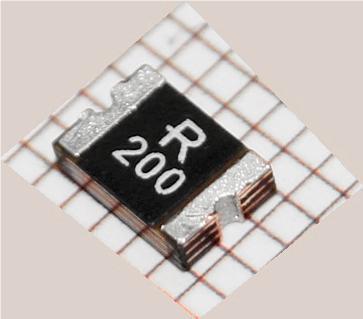 表面貼裝可復(fù)位過流保護自恢復(fù)保險絲SMD1812P200TF