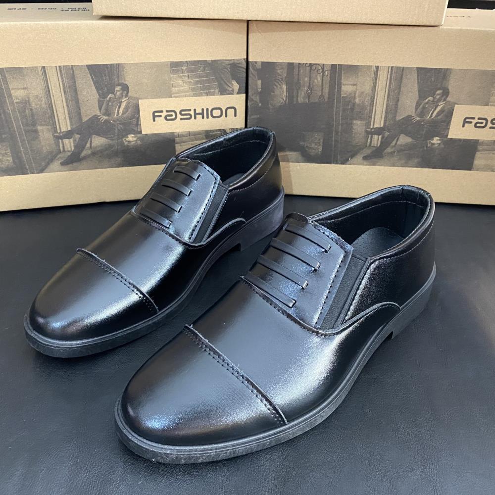 老人鞋地攤貨處理休閑鞋斷碼庫存鞋供應四季一腳蹬