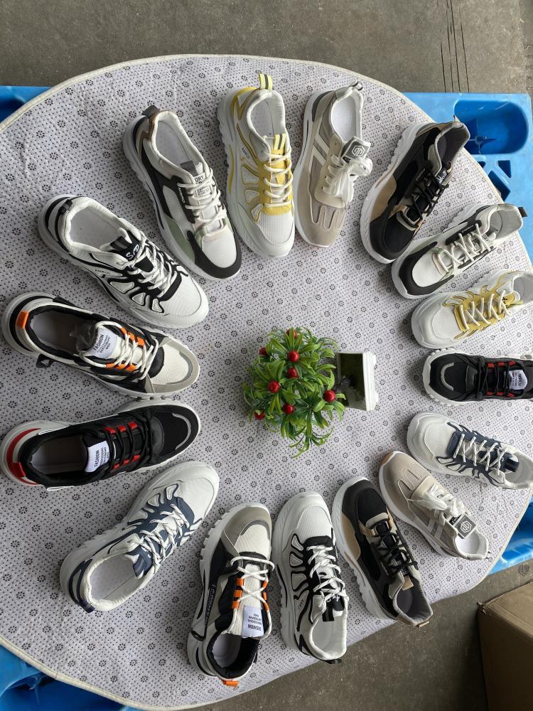 沙灘鞋男款兩用四季尾貨品牌庫存女士涼鞋韓版一字式