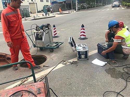 镇江丁卯工业区机器人检测污水 雨水管道高清摄像头清清楚楚