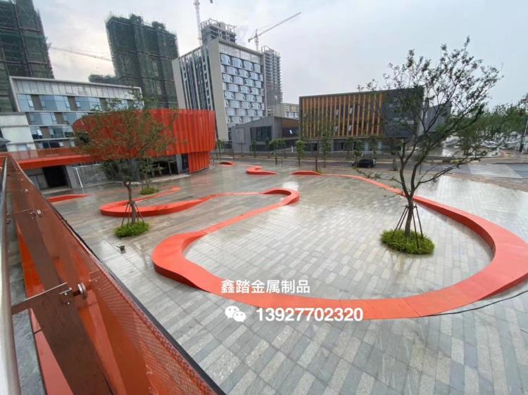 廣場景觀不銹鋼樹池 特色不銹鋼種植池安裝案例景觀圖